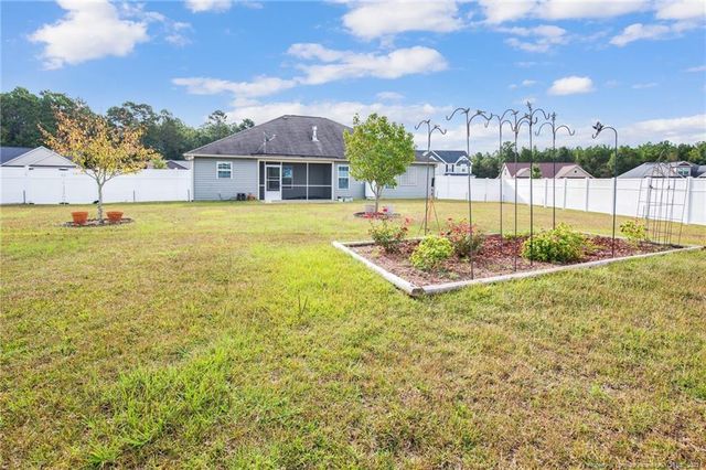 1093 Saint Johns Loop, Raeford, NC 28376