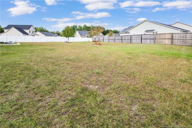 1093 Saint Johns Loop, Raeford, NC 28376