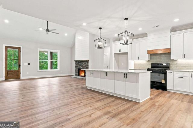647 S McCollum Drive, Canton, GA 30114