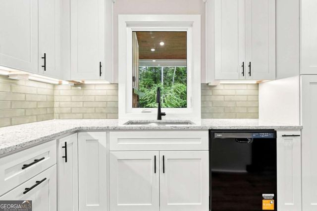 647 S McCollum Drive, Canton, GA 30114