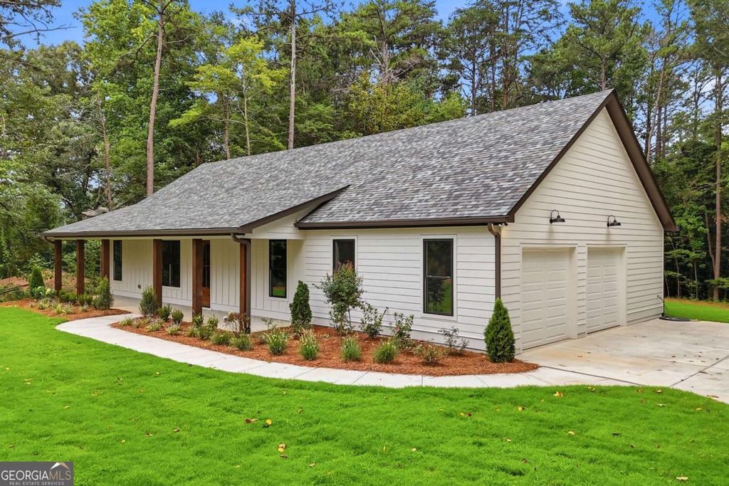 647 S McCollum Drive, Canton, GA 30114