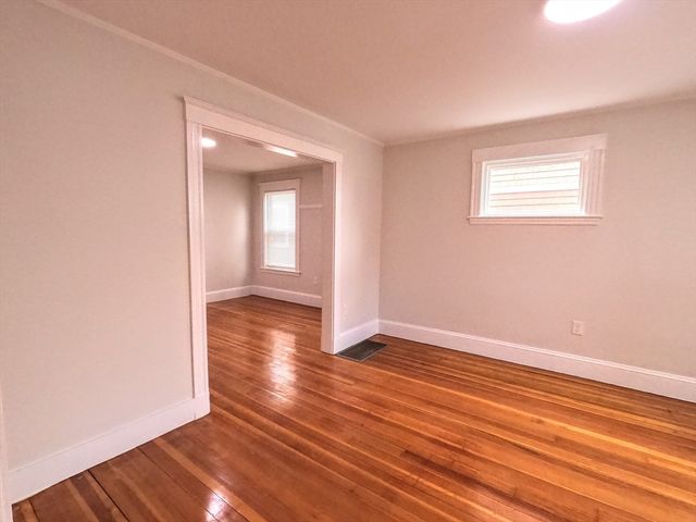 4110 Washington St 1, Boston, MA 02131