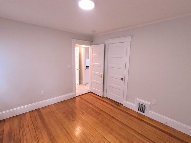 4110 Washington St 1, Boston, MA 02131