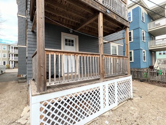 4110 Washington St 1, Boston, MA 02131