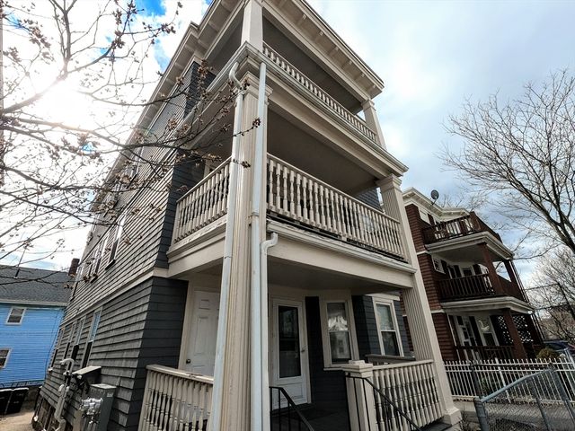 4110 Washington St 1, Boston, MA 02131