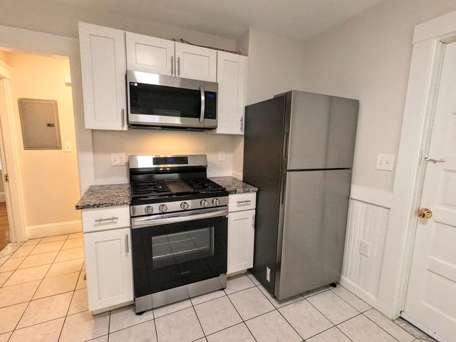 4110 Washington St 1, Boston, MA 02131