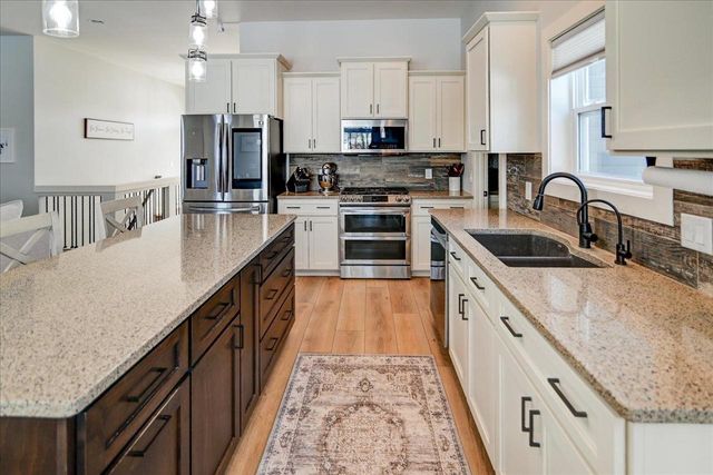 3016 Midnight Sun Drive, Sun Prairie, WI 53590