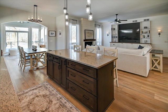 3016 Midnight Sun Drive, Sun Prairie, WI 53590