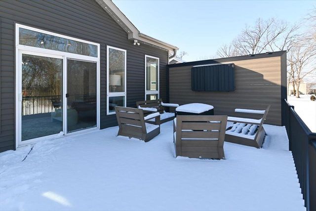 3016 Midnight Sun Drive, Sun Prairie, WI 53590