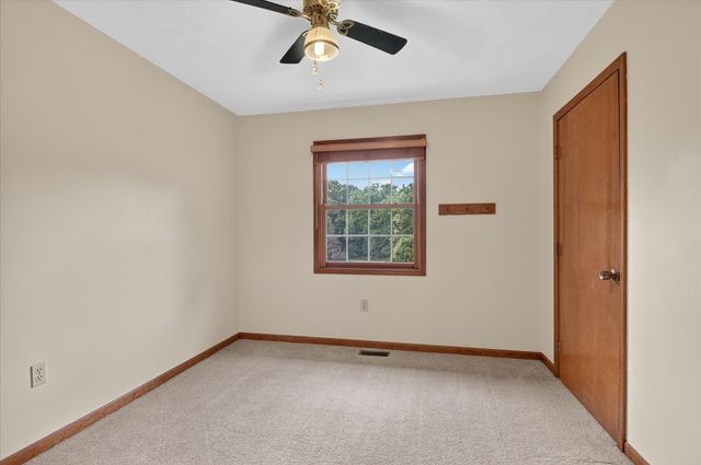 22216 E Ave N, Pennfield Twp, MI 49017
