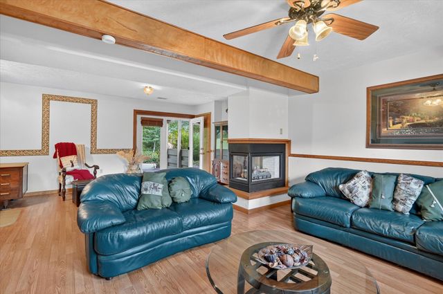22216 E Ave N, Pennfield Twp, MI 49017