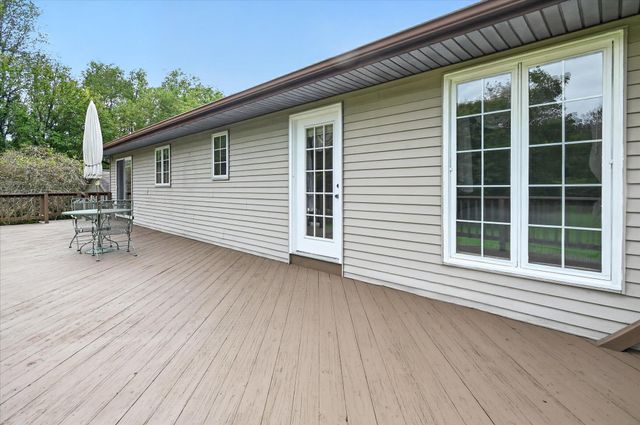 22216 E Ave N, Pennfield Twp, MI 49017