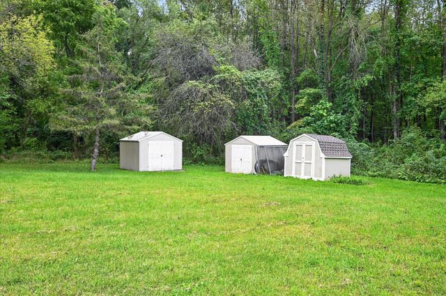 22216 E Ave N, Pennfield Twp, MI 49017