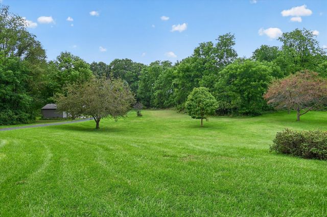 22216 E Ave N, Pennfield Twp, MI 49017