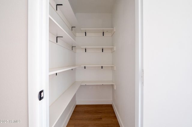 9459 N 64TH Drive, Glendale, AZ 85302