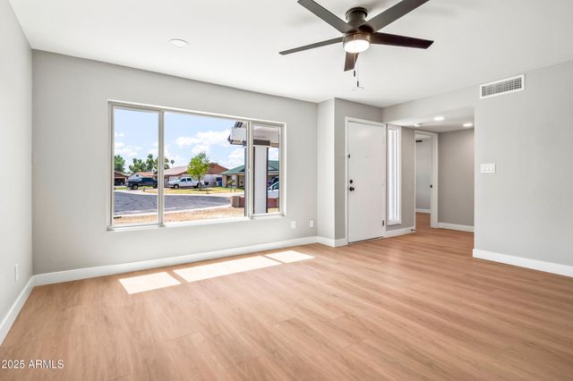 9459 N 64TH Drive, Glendale, AZ 85302