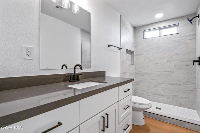 9459 N 64TH Drive, Glendale, AZ 85302