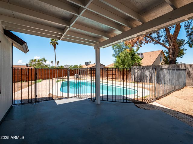 9459 N 64TH Drive, Glendale, AZ 85302