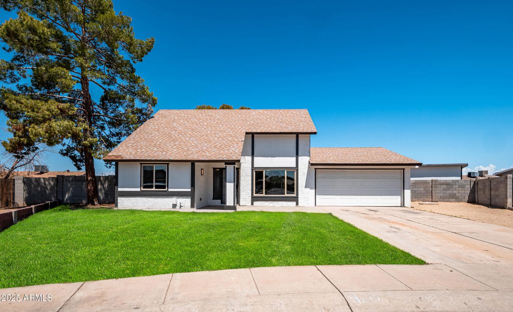 9459 N 64TH Drive, Glendale, AZ 85302