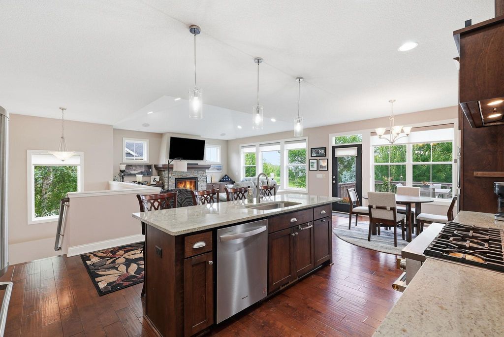 16588 E Lake Drive, Lakeville, MN 55044 — photo 5