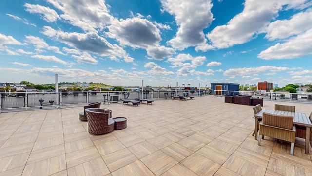 950 Broadway 35, Chelsea, MA 02150