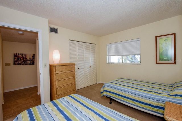 437 CERROMAR LANE 519, Venice, FL 34293