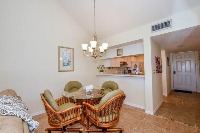 437 CERROMAR LANE 519, Venice, FL 34293