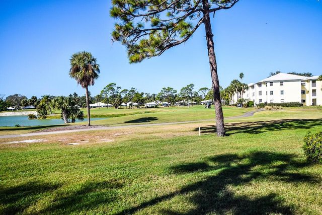 437 CERROMAR LANE 519, Venice, FL 34293