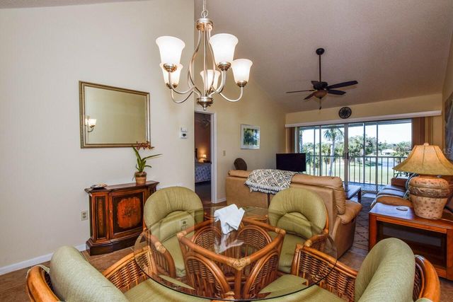 437 CERROMAR LANE 519, Venice, FL 34293