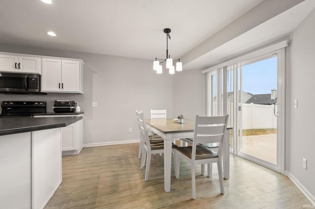 14983 Windwood Court, Fort Wayne, IN 46845