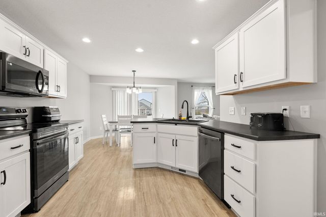 14983 Windwood Court, Fort Wayne, IN 46845