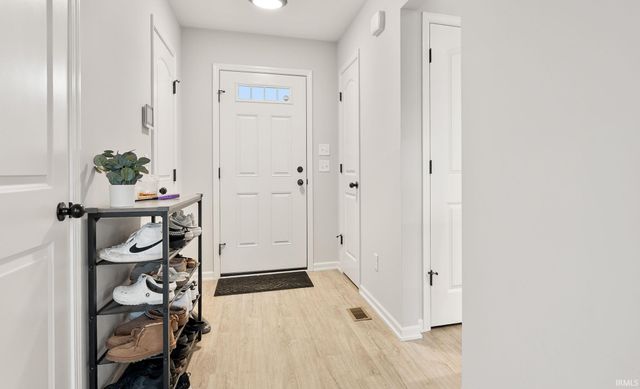 14983 Windwood Court, Fort Wayne, IN 46845