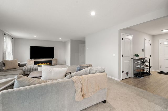 14983 Windwood Court, Fort Wayne, IN 46845