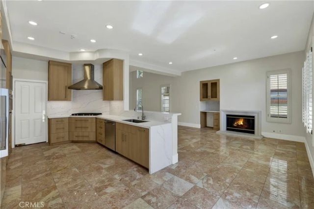 2468 Aquasanta, Tustin, CA 92782