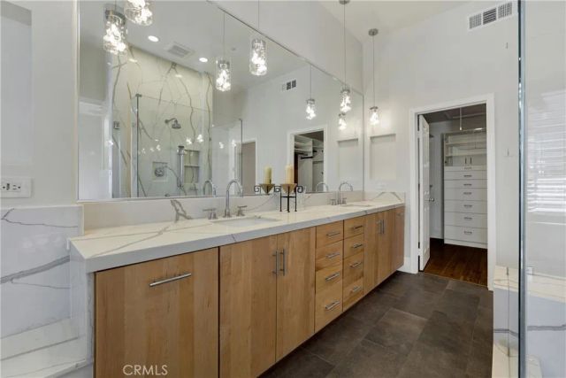 2468 Aquasanta, Tustin, CA 92782