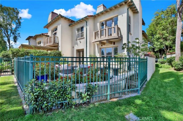 2468 Aquasanta, Tustin, CA 92782