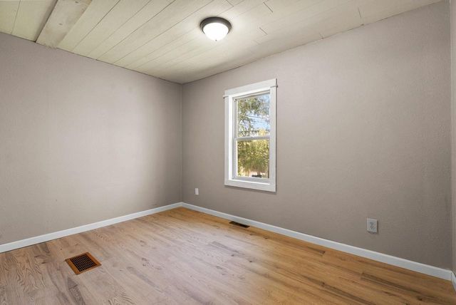 148 Oakwood Avenue, Edgerton, WI 53534