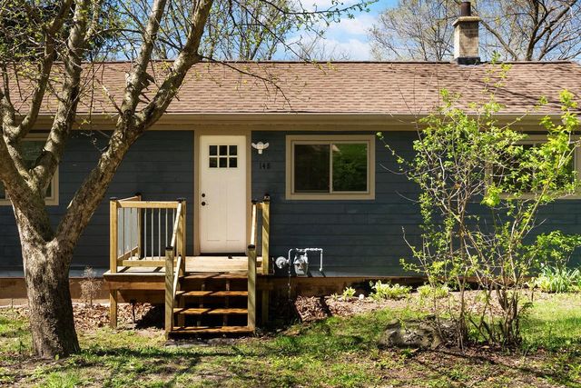 148 Oakwood Avenue, Edgerton, WI 53534