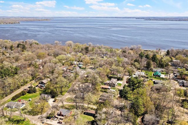 148 Oakwood Avenue, Edgerton, WI 53534