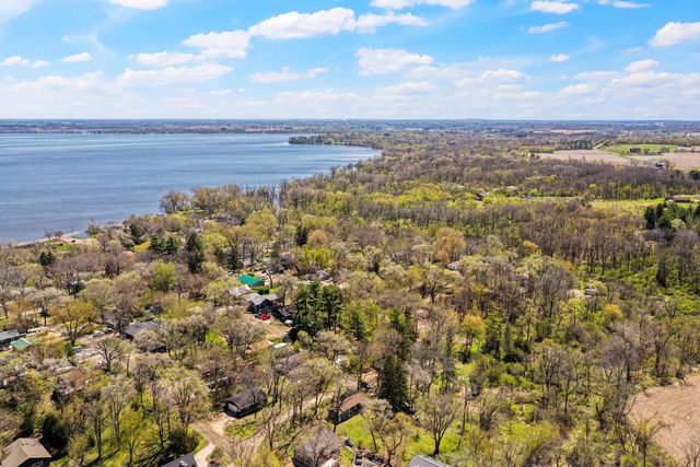 148 Oakwood Avenue, Edgerton, WI 53534