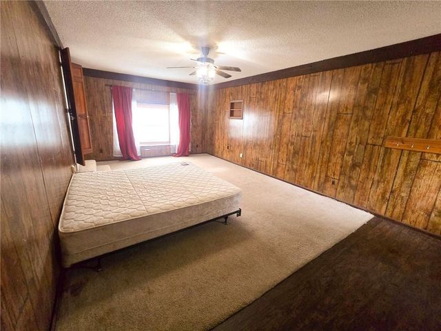 103 S Hyde Street, Windsor, MO 65360