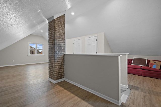 4650 N 38th STREET, Milwaukee, WI 53209