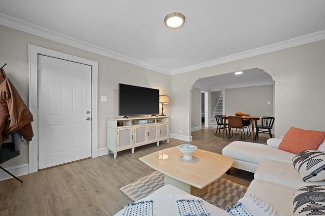 4650 N 38th STREET, Milwaukee, WI 53209