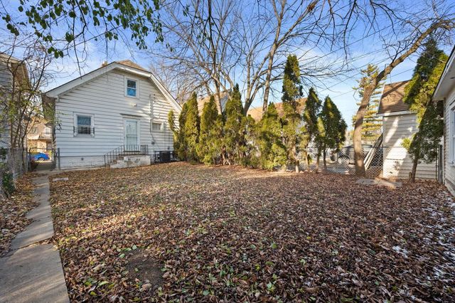 4650 N 38th STREET, Milwaukee, WI 53209