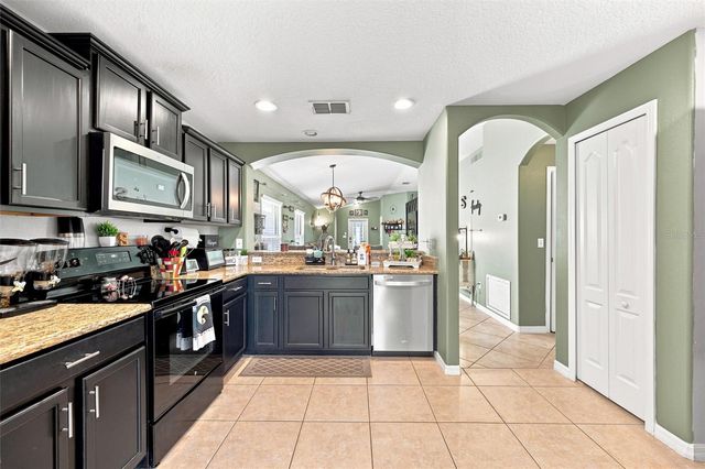 1111 SEMINOLE SKY DRIVE, Ruskin, FL 33570