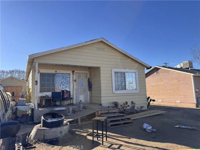 550 W Fredricks Street, Barstow, CA 92311