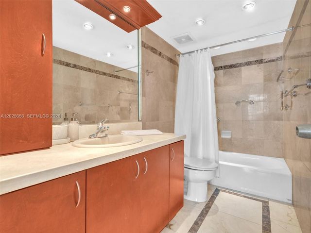 5401 Collins Ave 107, Miami Beach, FL 33140