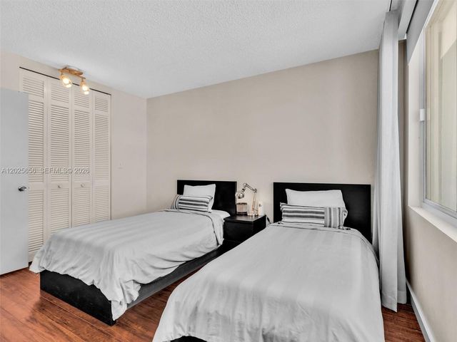 5401 Collins Ave 107, Miami Beach, FL 33140