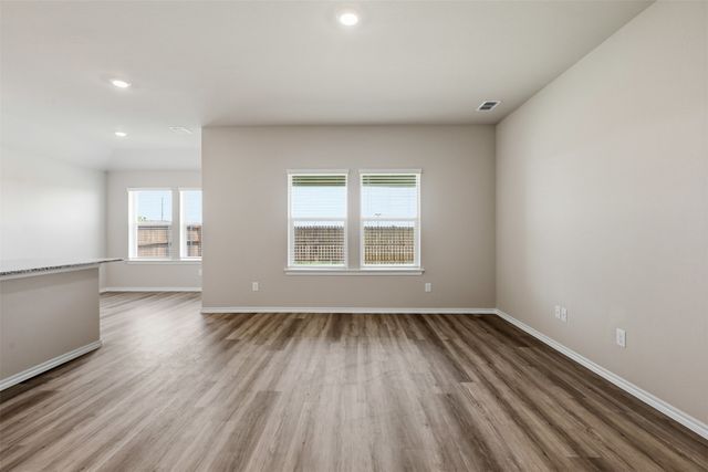 564 Marsh Street, Cleburne, TX 76033