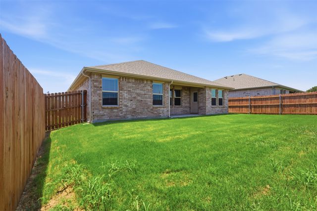 564 Marsh Street, Cleburne, TX 76033